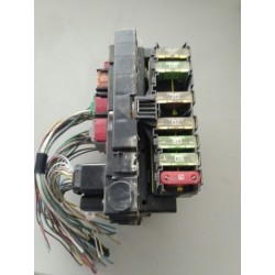 CAJA FUSIBLES-RELES PSA...