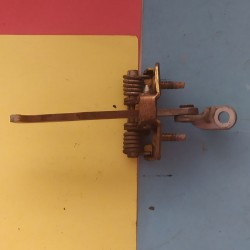 RETENEDOR PUERTA TRASERA...
