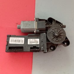 MOTOR ELEVALUNAS DELANTERO...